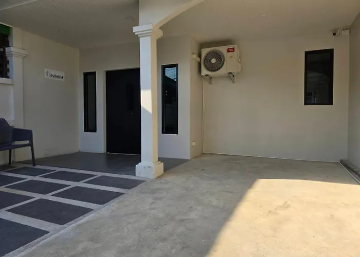 Baan White House Guest house Bangkok